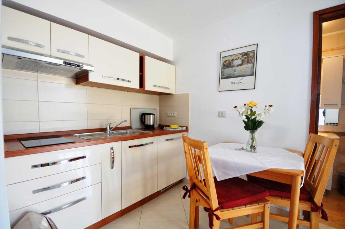 Apartments Mina Poreč Exterior foto